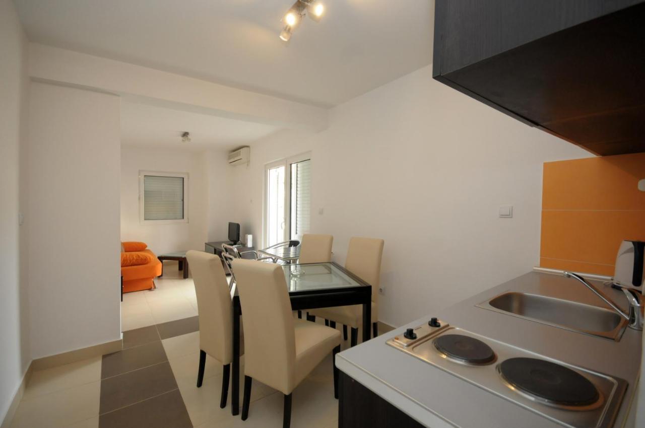 בודווה Apartments Anita מראה חיצוני תמונה